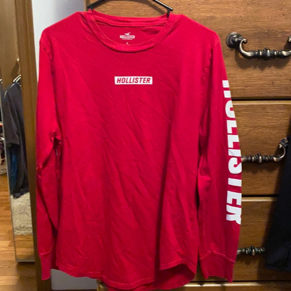 Women’s Hollister Long Sleeve Red Tshirt Size Med